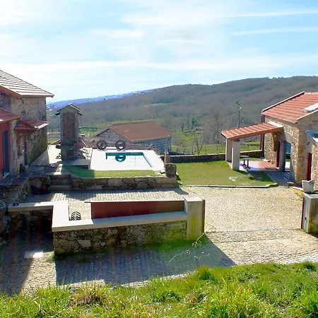 Casa Entre-palheiros E Casa Do Canastro Vila Montalegre