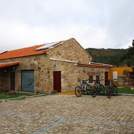 Villa Casa Entre-palheiros E Casa Do Canastro *